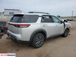 Nissan Pathfinder 2022 3