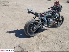Yamaha YZF 2025