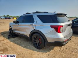Ford Explorer 2021 3