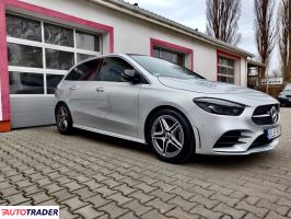 Mercedes B-klasa 2019 2.0 150 KM