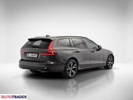 Volvo V60 2022 2.0 197 KM