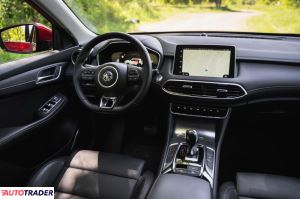MG HS 2023 1.5 159 KM