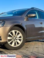 Volkswagen Passat 2011 2.0 140 KM