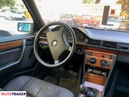 Mercedes W-124 1992 2.3 97 KM