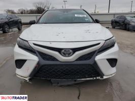 Toyota Camry 2020 3