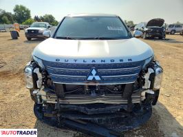 Mitsubishi Outlander 2024 2