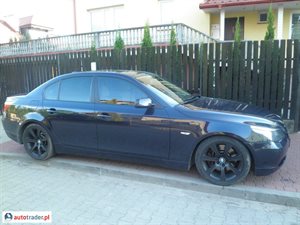BMW 550 2007 4.8 367 KM BMW 550 2007 4.8 367 KM