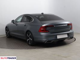 Volvo S90 2017 2.0 231 KM