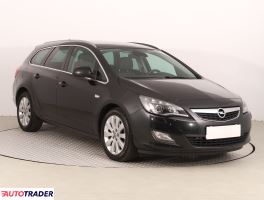 Opel Astra 2011 1.6 177 KM