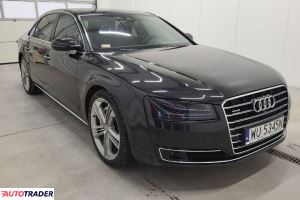 Audi A8 2015 4.0 435 KM