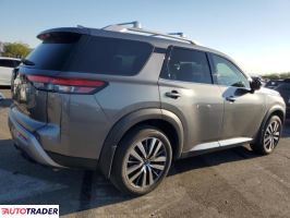 Nissan Pathfinder 2022 3