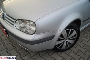 Volkswagen Golf 2001 1.6 105 KM