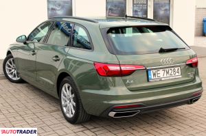 Audi A4 2022 2.0 163 KM