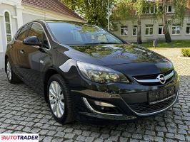 Opel Astra 2014 1.4 120 KM