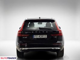 Volvo XC60 2023 2.0 197 KM