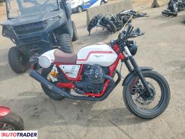 Moto Guzzi V7 - zobacz ofertę