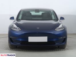 Tesla Model 3 2020 434 KM