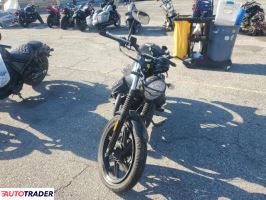 Moto Guzzi V7 2021 Moto Guzzi V7 2021