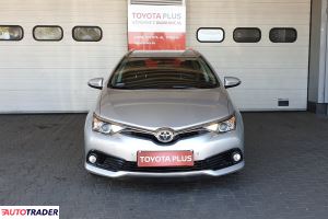 Toyota Auris 2015 1.6 132 KM Toyota Auris 2015 1.6 132 KM