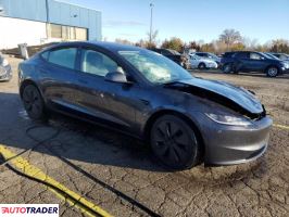 Tesla Model 3 2024