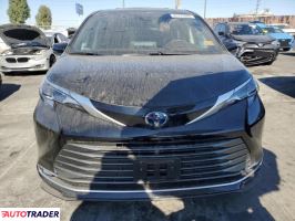 Toyota Sienna 2024 2