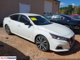 Nissan Altima - zobacz ofertę