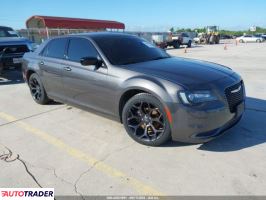 Chrysler 300C 2019 3