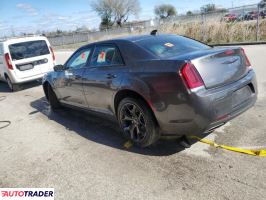 Chrysler 300C 2023 3