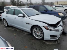 Jaguar XF 2018 3