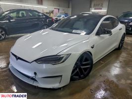Tesla Model S - zobacz ofertę