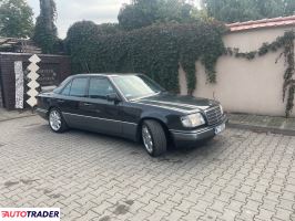 Mercedes E-klasa 1994 3.2 220 KM