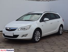 Opel Astra 2011 1.6 113 KM