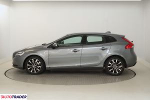 Volvo V40 2019 1.5 120 KM