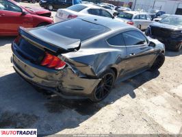 Ford Mustang 2020 5
