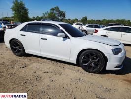 Chrysler 300C 2021 3