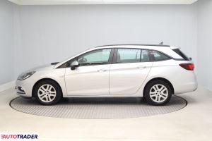 Opel Astra 2016 1.4 123 KM