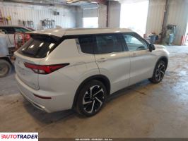 Mitsubishi Outlander 2024 2