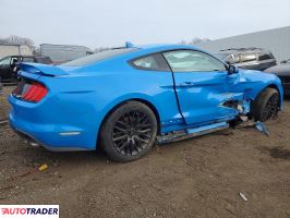 Ford Mustang 2022 5
