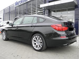 BMW 530 2012 3.0 259 KM