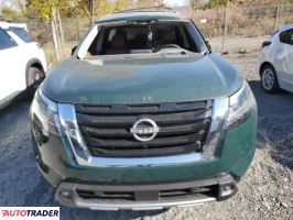 Nissan Pathfinder 2022 3