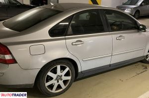 Volvo S40 2004 2.0 136 KM