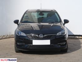 Opel Astra 2016 1.4 123 KM