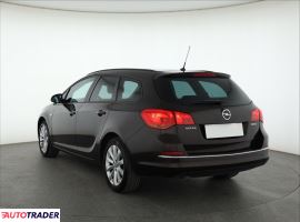 Opel Astra 2013 1.4 138 KM