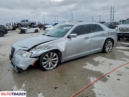 Chrysler 300C 2019 3