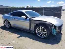 Ford Mustang 2021 5