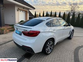 BMW X6 2018 3.0 258 KM