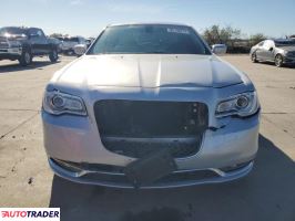 Chrysler 300C 2019 3