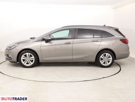 Opel Astra 2017 1.4 123 KM