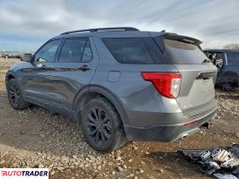 Ford Explorer 2022 2