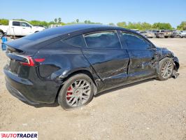 Tesla Model 3 2025